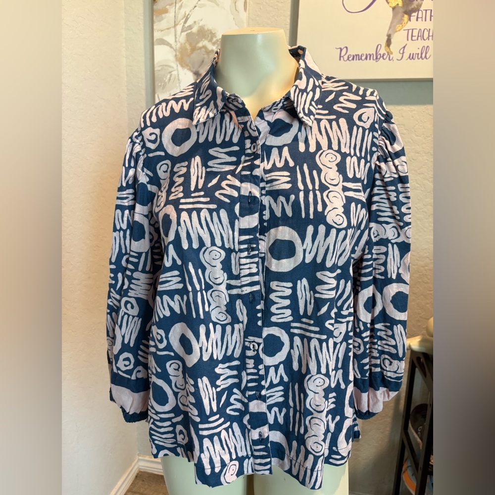 Cleobella Womens Button down blouse top sz medium bubble sleeves geometric linen